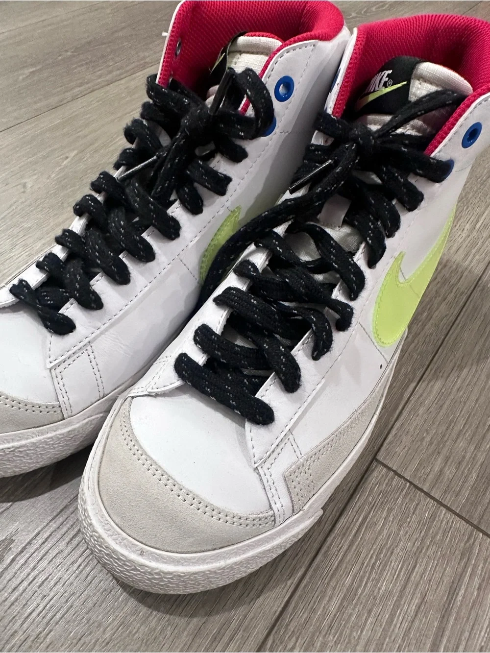 Nike White blazer High-Top Sneakers with Neon‎ Yellow Swoosh and Pink Collar